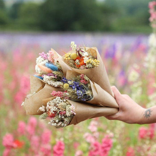 Mini dried bouquet detail