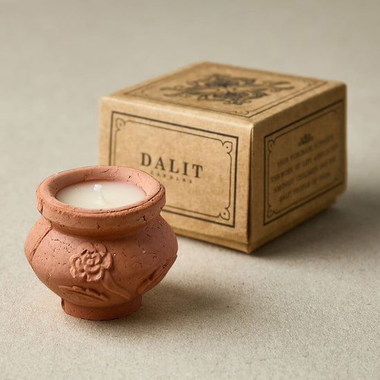 Handmade Terracotta Beeswax Candle Megah