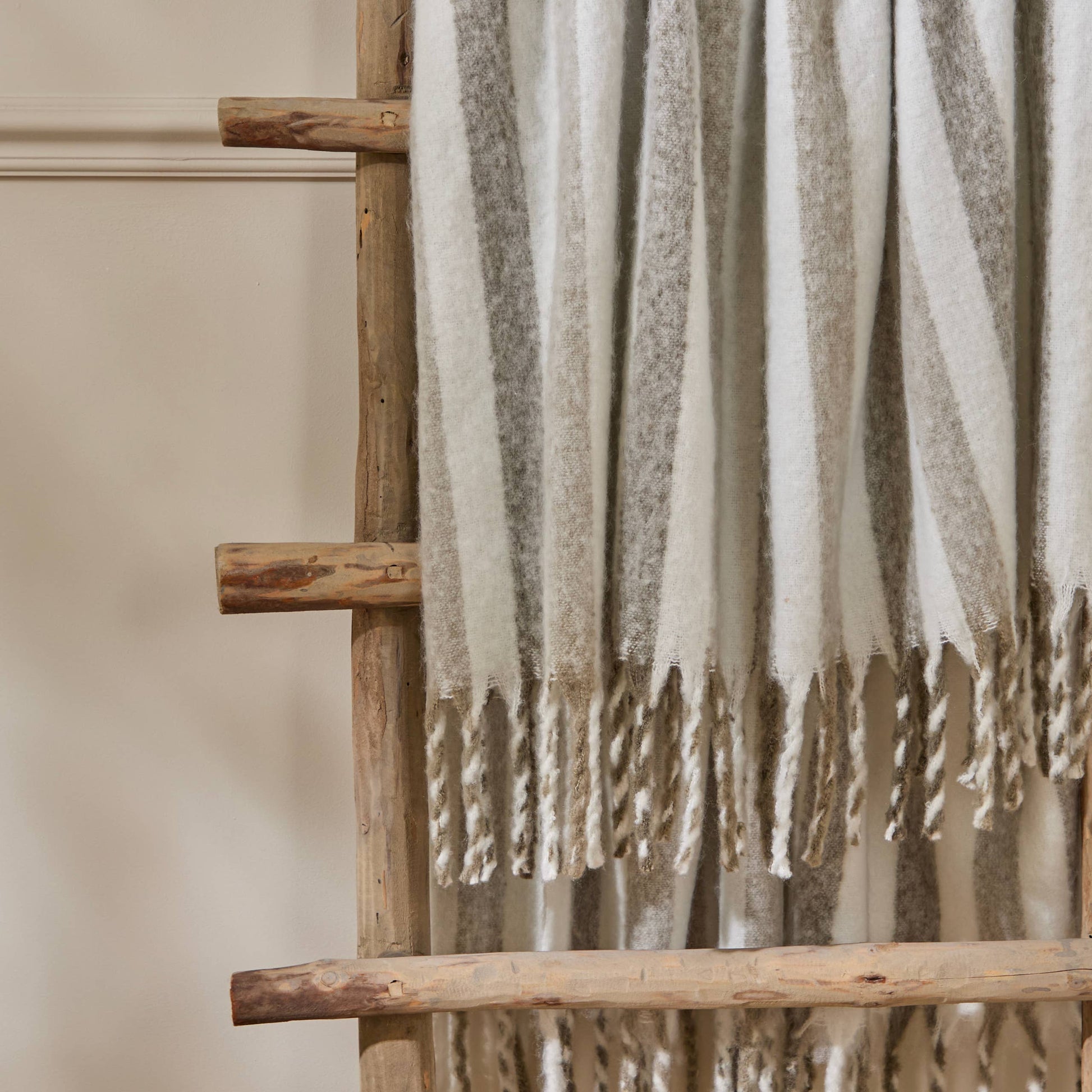 Beechwood Stripe Throw detail