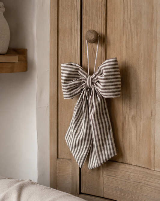 Striped Hanging Bow - Brown & White