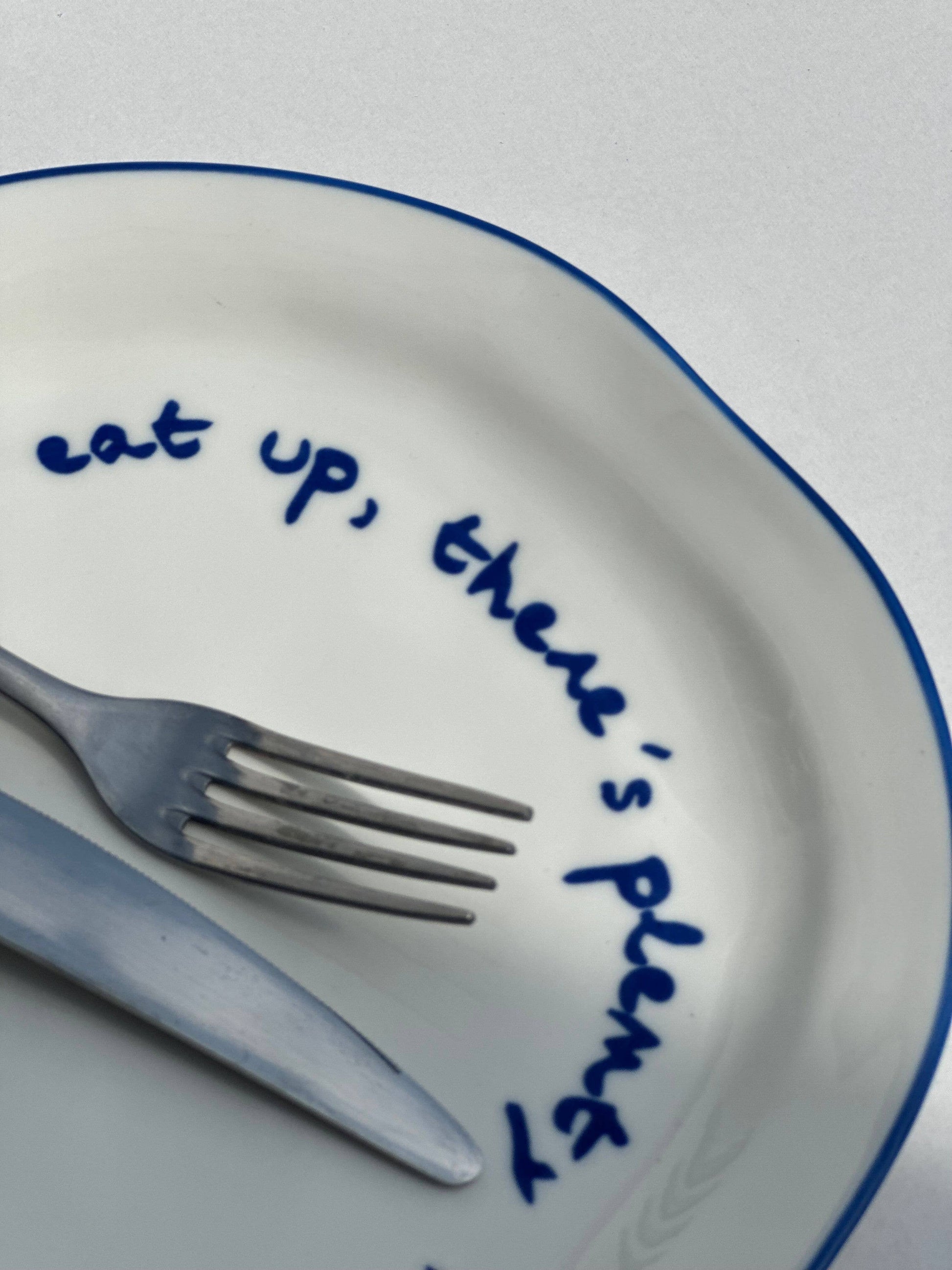 Statement plate detail